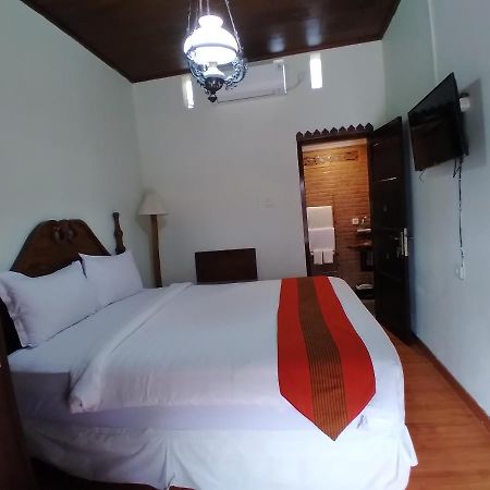 Dem Ayem Heritage Guest House Γιογκιακάρτα Εξωτερικό φωτογραφία