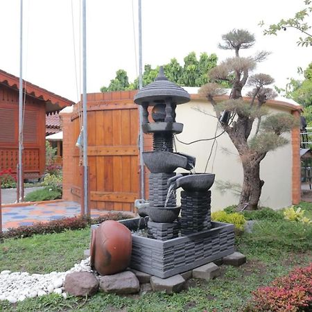 Dem Ayem Heritage Guest House Γιογκιακάρτα Εξωτερικό φωτογραφία