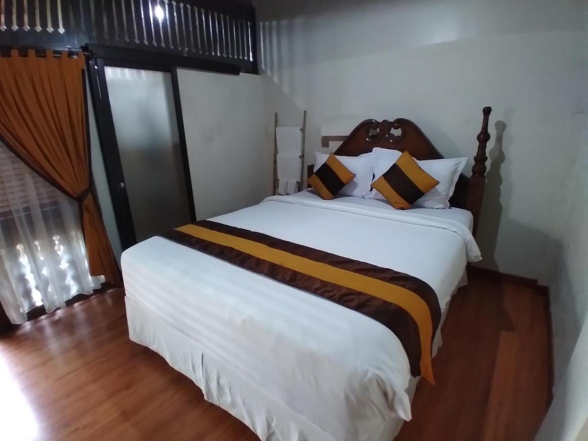 Dem Ayem Heritage Guest House Γιογκιακάρτα Εξωτερικό φωτογραφία