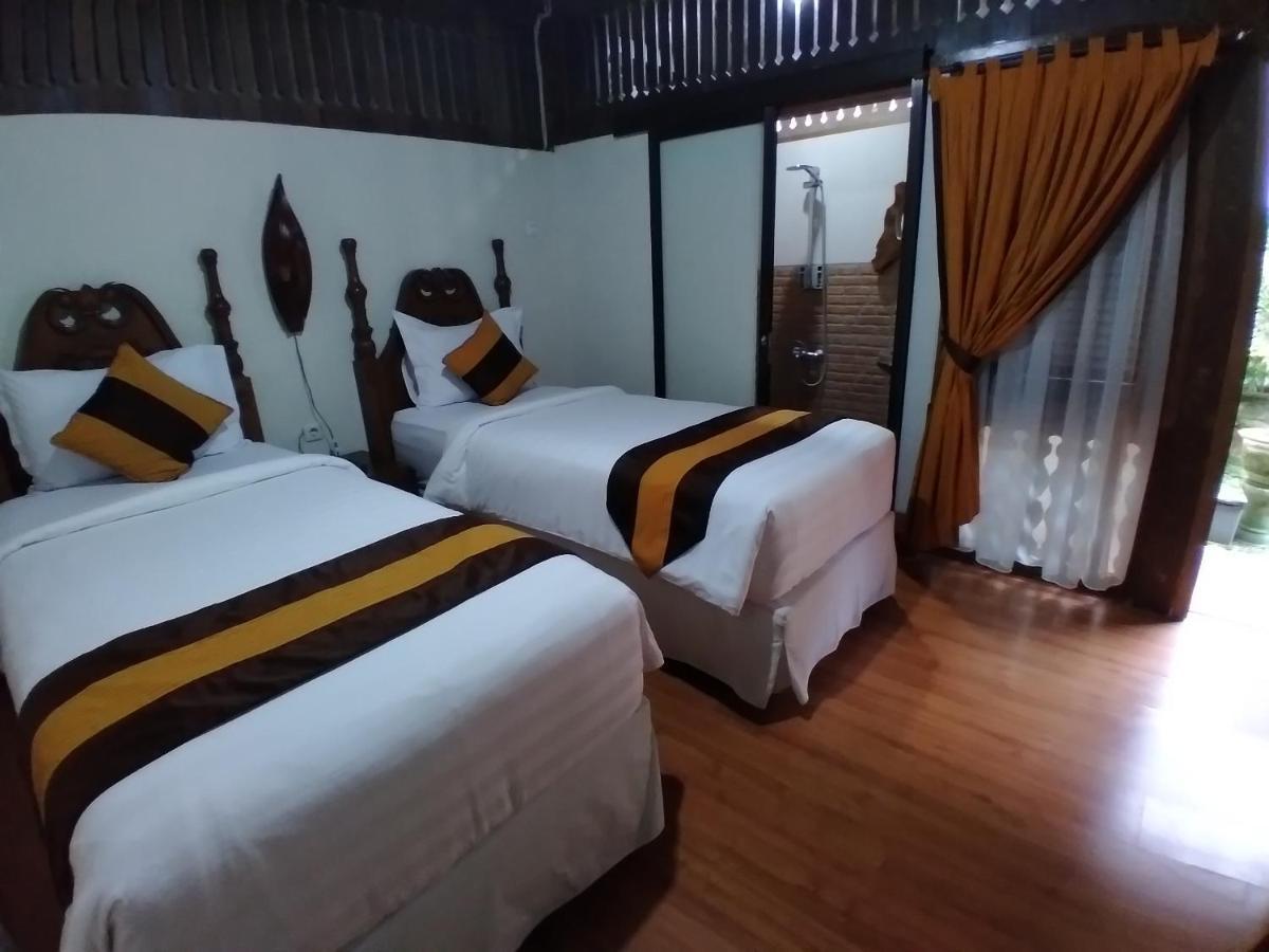Dem Ayem Heritage Guest House Γιογκιακάρτα Εξωτερικό φωτογραφία