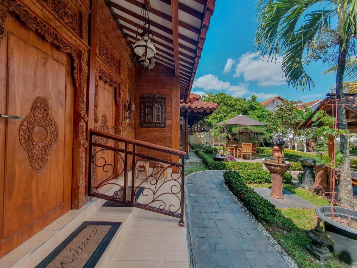 Dem Ayem Heritage Guest House Γιογκιακάρτα Εξωτερικό φωτογραφία